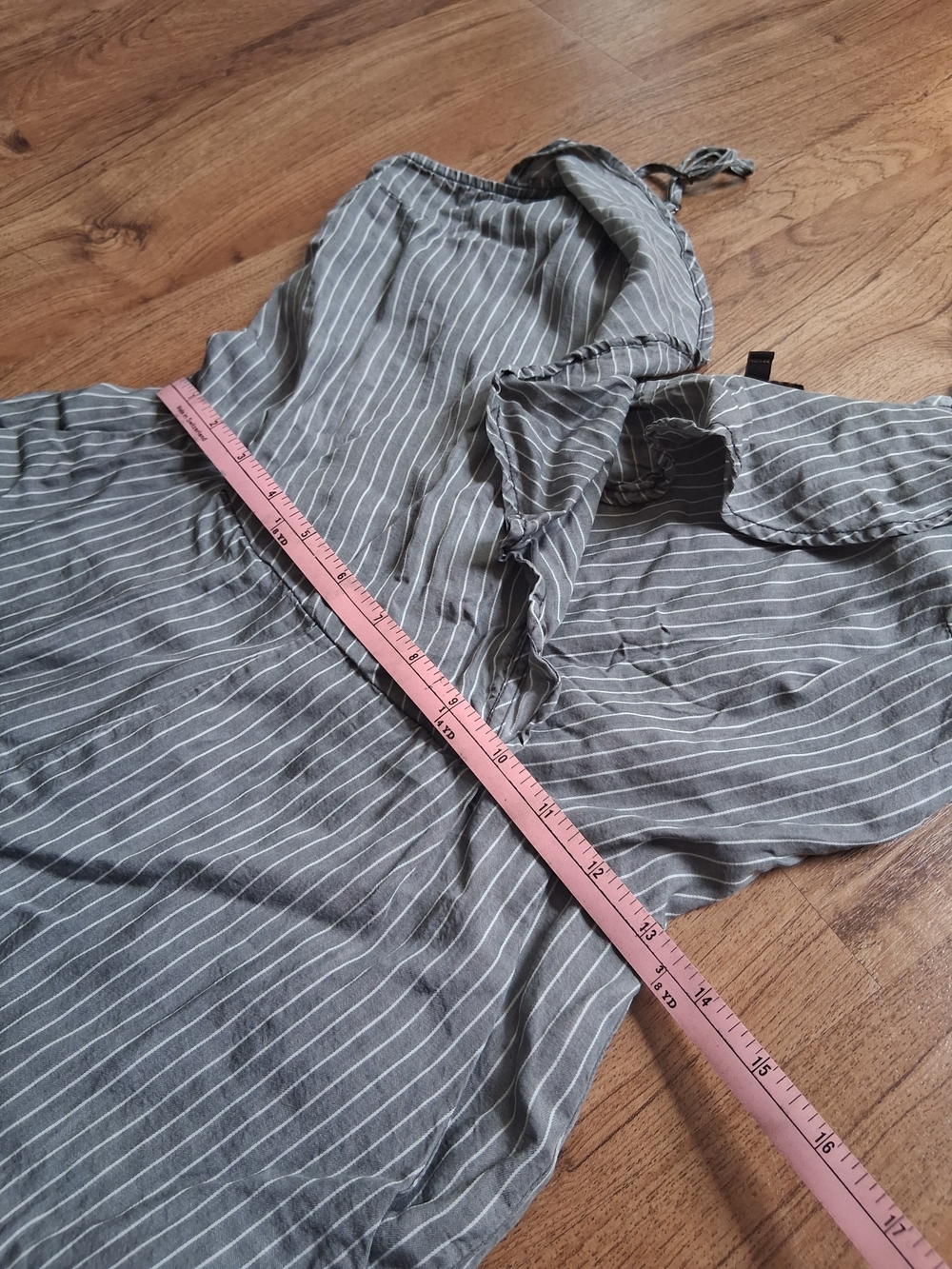 Striped Ruffle V-Neck Romper - Picture 9 of 11